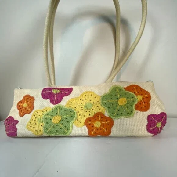 Floral Woven Women's  Embroidered Floral Accents Cream Straw Shoulder Bag - Picture 3 of 8